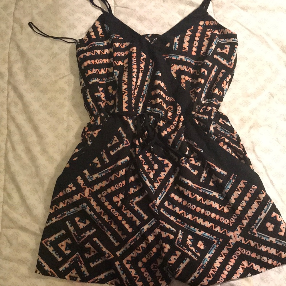 I’m selling a romper it’s from fire los angles and it’s a Multi colored